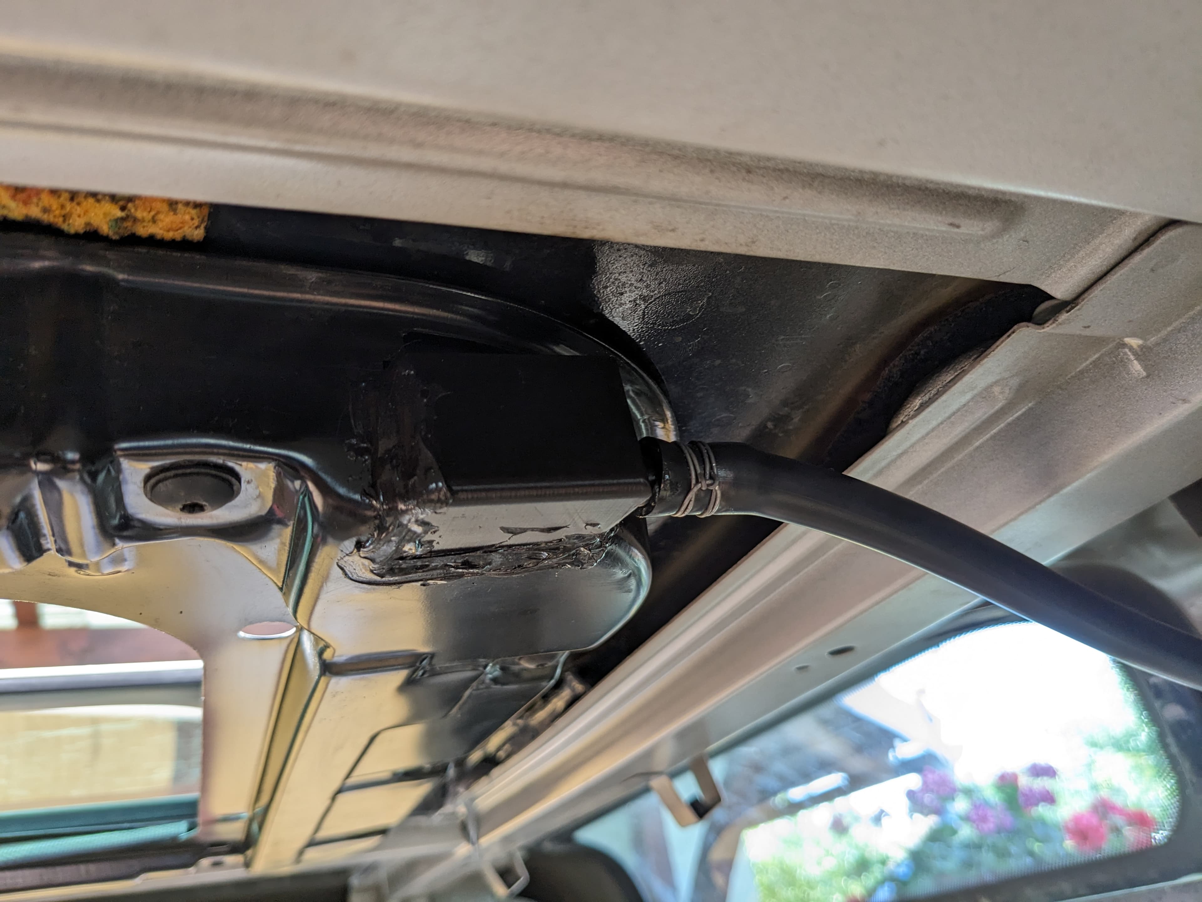 Sunroof Sliding-Guide Repair Kit — image 1 of 4