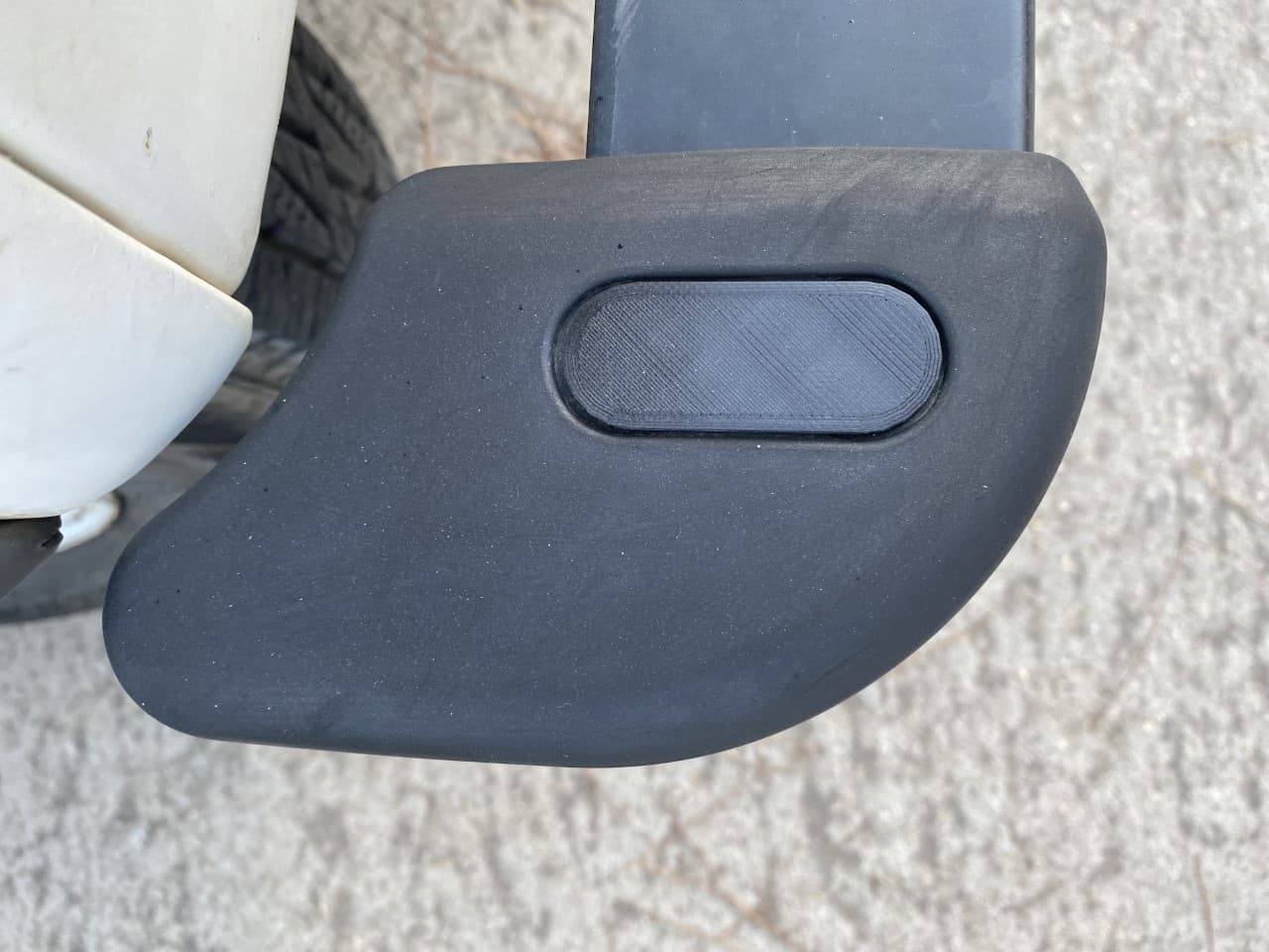 Front Bumper End Cap Clip