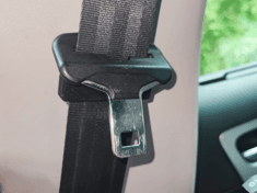 Seatbelt clip