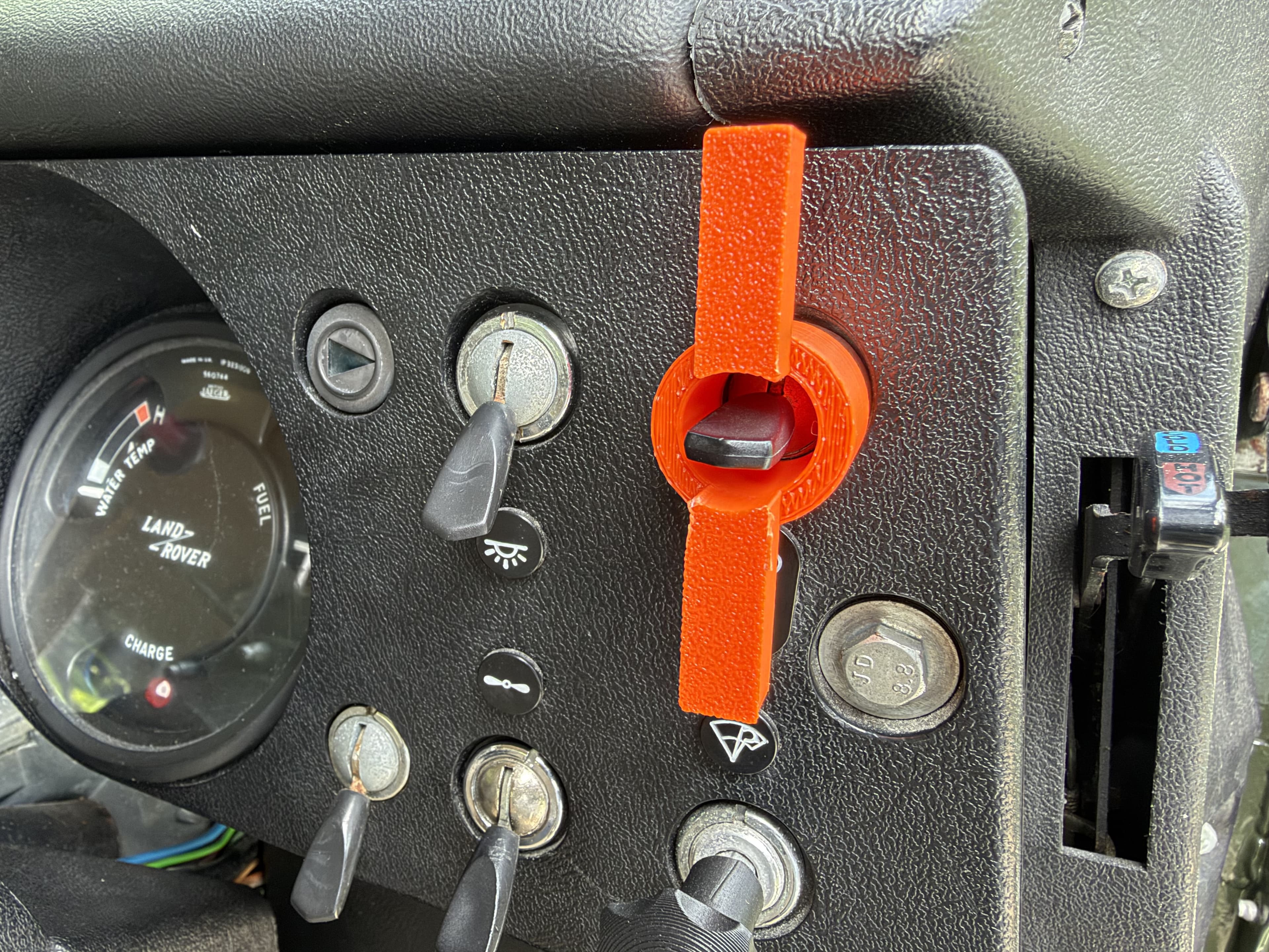 Dashboard Switch Bezel Tool — image 1 of 3